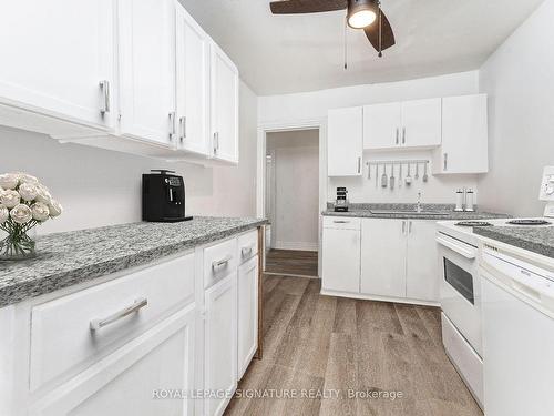 38 Brock St, Oshawa, ON - Indoor Photo Showing Kitchen