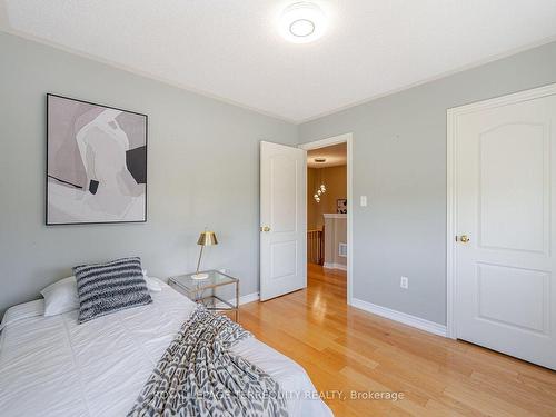 36 Chokecherry Cres, Markham, ON - Indoor Photo Showing Bedroom