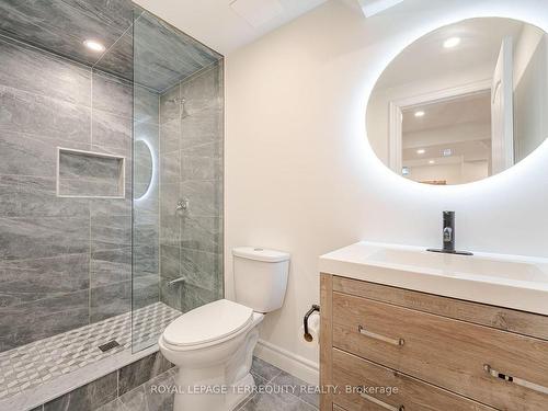 36 Chokecherry Cres, Markham, ON - Indoor Photo Showing Bathroom