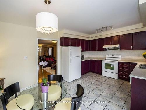 19 Royal Appian Cres, Vaughan, ON - Indoor Photo Showing Kitchen With Double Sink