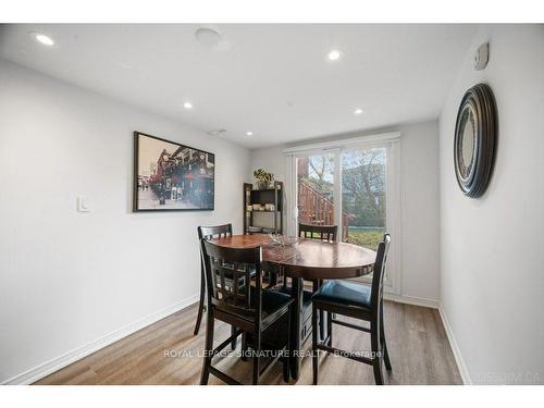 29 Don Head Village Blvd, Richmond Hill, ON - Indoor Photo Showing Dining Room