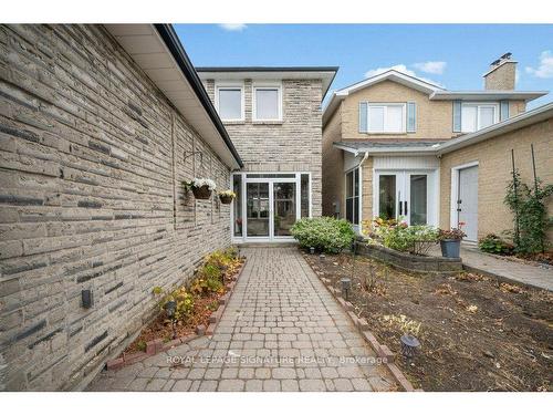 29 Don Head Village Blvd, Richmond Hill, ON - Outdoor With Facade