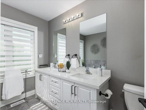 20 Alan Williams Tr, Uxbridge, ON - Indoor Photo Showing Bathroom