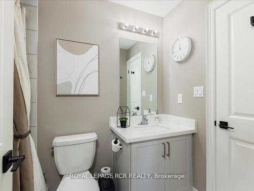 20 Alan Williams Tr, Uxbridge, ON - Indoor Photo Showing Bathroom