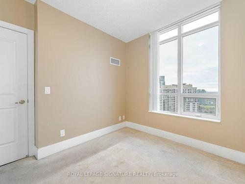 3008-330 Burnhamthorpe Rd W, Mississauga, ON - Indoor Photo Showing Other Room