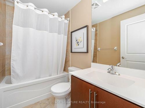 3008-330 Burnhamthorpe Rd W, Mississauga, ON - Indoor Photo Showing Bathroom