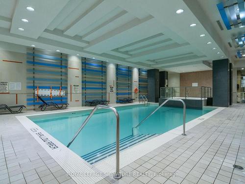 3008-330 Burnhamthorpe Rd W, Mississauga, ON - Indoor Photo Showing Other Room With In Ground Pool