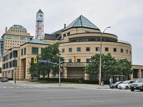 3008-330 Burnhamthorpe Rd W, Mississauga, ON - Outdoor With Facade