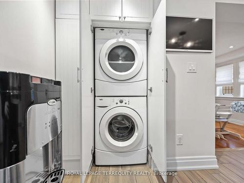 60 Bushey Ave, Toronto, ON - Indoor Photo Showing Laundry Room