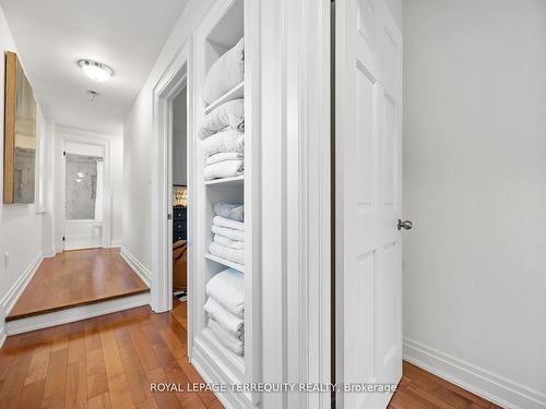 60 Bushey Ave, Toronto, ON - Indoor Photo Showing Other Room