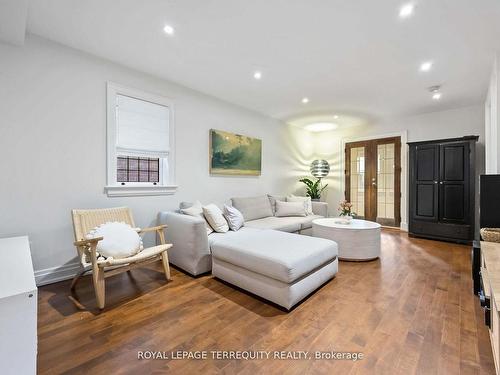 60 Bushey Ave, Toronto, ON - Indoor Photo Showing Living Room