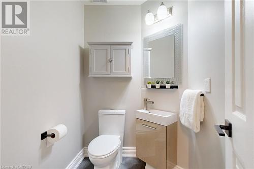 2215 Cleaver Avenue Unit# 6, Burlington, ON - Indoor Photo Showing Bathroom