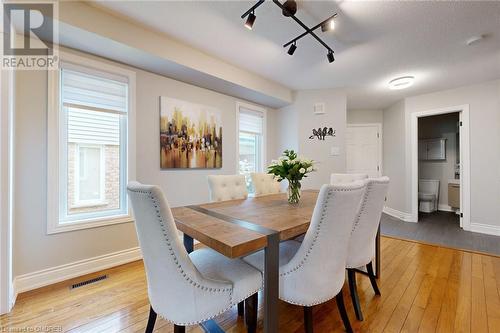 2215 Cleaver Avenue Unit# 6, Burlington, ON - Indoor Photo Showing Dining Room