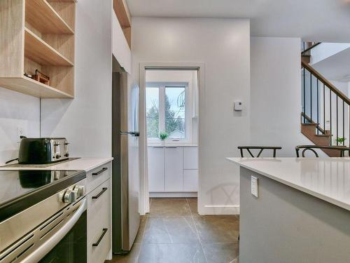 Cuisine - 63 18E Avenue, Sainte-Marthe-Sur-Le-Lac, QC - Indoor Photo Showing Kitchen