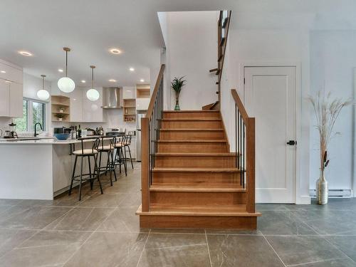 Escalier - 63 18E Avenue, Sainte-Marthe-Sur-Le-Lac, QC - Indoor Photo Showing Kitchen