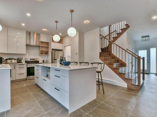 Cuisine - 63 18E Avenue, Sainte-Marthe-Sur-Le-Lac, QC - Indoor Photo Showing Kitchen With Upgraded Kitchen