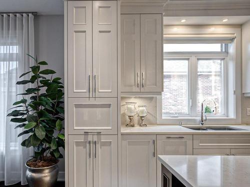 Kitchen - 687 Rue Des Églantiers, Boucherville, QC - Indoor Photo Showing Kitchen With Double Sink With Upgraded Kitchen