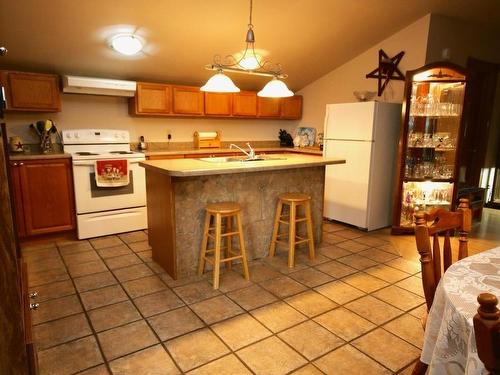 3827 602 Highway, Devlin, ON - Indoor Photo Showing Kitchen