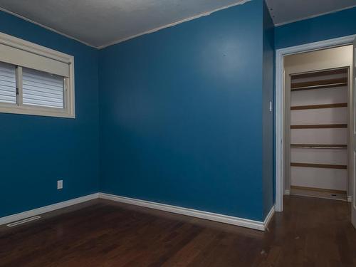 725 Ernestine Avenue, Thunder Bay, ON - Indoor Photo Showing Other Room