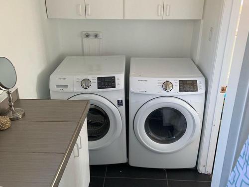 Logement - 715 Av. Taniata, Lévis (Les Chutes-De-La-Chaudière-Est), QC - Indoor Photo Showing Laundry Room