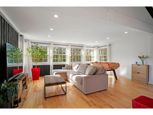 Salon - 488 Rue De La Colline, Sainte-Adèle, QC - Indoor Photo Showing Living Room