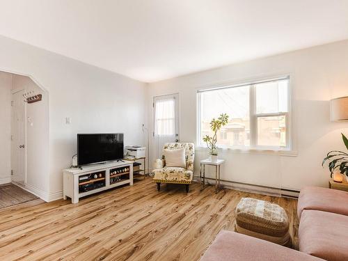 Salon - 6550  - 6554 29E Avenue, Montréal (Rosemont/La Petite-Patrie), QC - Indoor Photo Showing Living Room