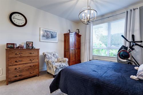 33-1960 Klo Road, Kelowna, BC - Indoor Photo Showing Bedroom