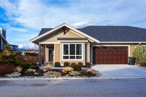 33-1960 Klo Road, Kelowna, BC - Outdoor With Facade