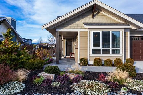 33-1960 Klo Road, Kelowna, BC - Outdoor With Facade