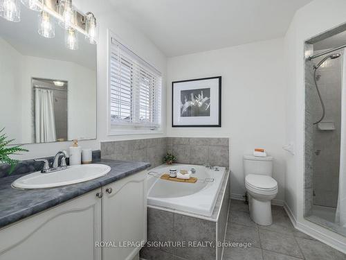 7 Salt Dr, Ajax, ON - Indoor Photo Showing Bathroom