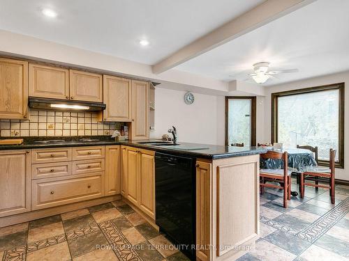 7 Canton Ave, Toronto, ON - Indoor Photo Showing Kitchen