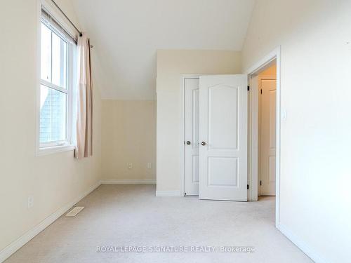 6366 Dilalla Cres, Niagara Falls, ON - Indoor Photo Showing Other Room