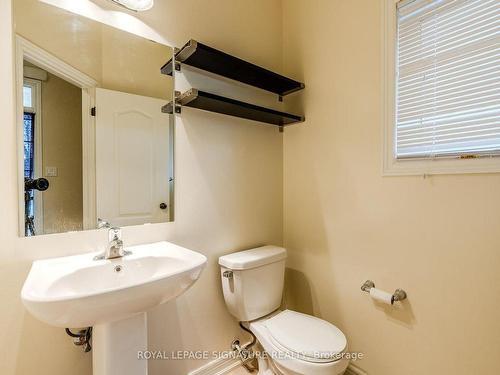 6366 Dilalla Cres, Niagara Falls, ON - Indoor Photo Showing Bathroom