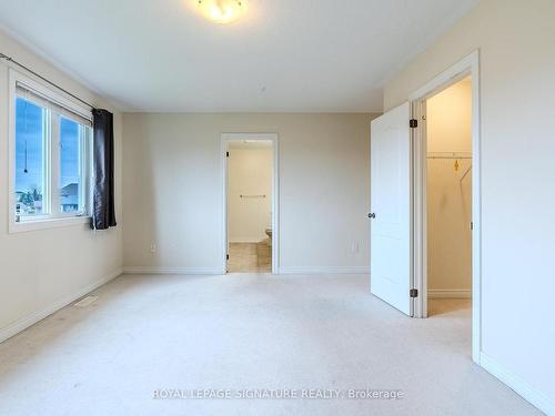 6366 Dilalla Cres, Niagara Falls, ON - Indoor Photo Showing Other Room