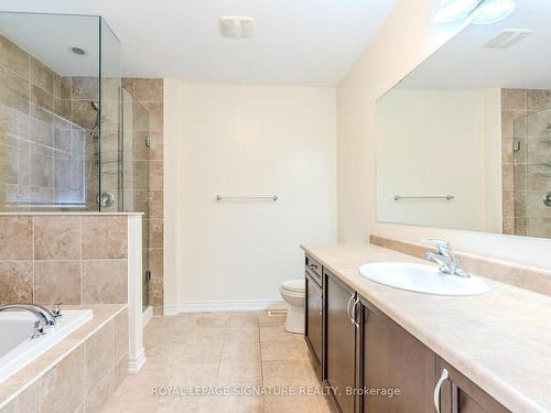 6366 Dilalla Cres, Niagara Falls, ON - Indoor Photo Showing Bathroom