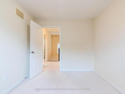 6366 Dilalla Cres, Niagara Falls, ON - Indoor Photo Showing Other Room