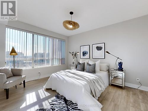 1019 - 48 Suncrest Boulevard, Markham, ON - Indoor Photo Showing Bedroom