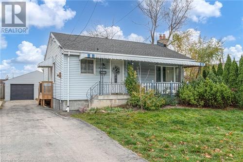 99 East 36Th Street, Hamilton, ON - Outdoor With Deck Patio Veranda