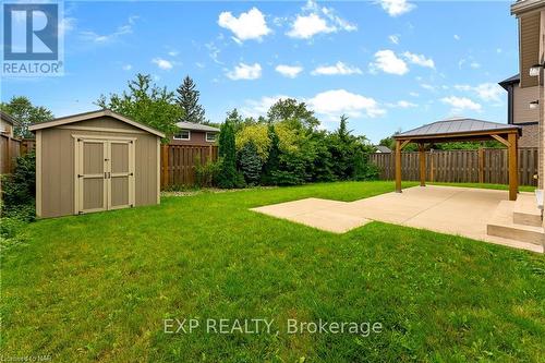 689 Brian Street, Fort Erie (334 - Crescent Park), ON - Outdoor With Backyard