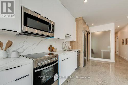 26 - 41 River Street, Toronto, ON - Indoor Photo Showing Kitchen