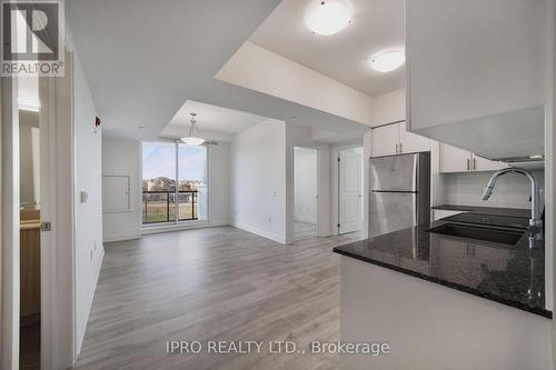 320 - 9700 Ninth Line, Markham, ON - Indoor Photo Showing Kitchen