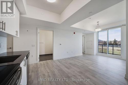 320 - 9700 Ninth Line, Markham, ON - Indoor