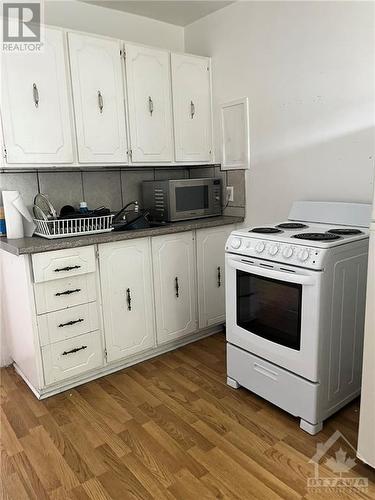 113 Percy Street Unit#2, Ottawa, ON - Indoor Photo Showing Kitchen