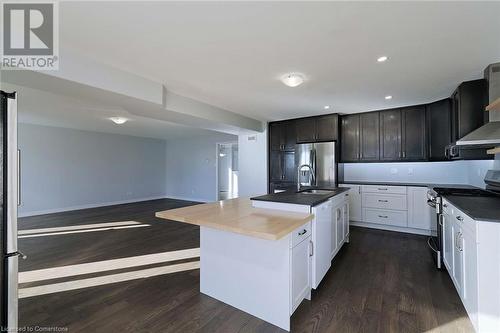 901 Bamford Terrace, Peterborough, ON - Indoor Photo Showing Kitchen