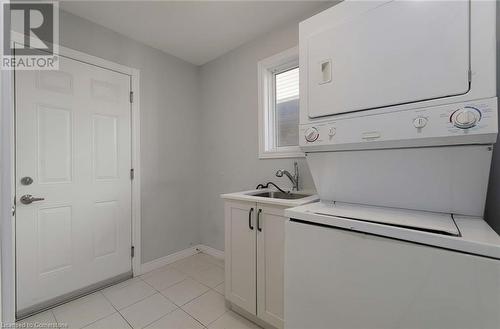 901 Bamford Terrace, Peterborough, ON - Indoor Photo Showing Laundry Room