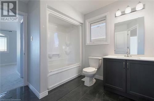 901 Bamford Terrace, Peterborough, ON - Indoor Photo Showing Bathroom