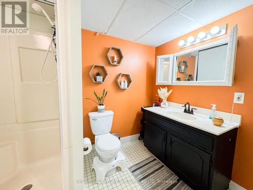 199 Montgomery Avenue, Temiskaming Shores, ON - Indoor Photo Showing Bathroom