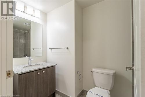 1415 Dundas Street E Unit# 201, Oakville, ON - Indoor Photo Showing Bathroom