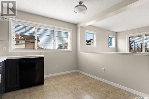 5302 Gordon Road, Regina, SK - Indoor