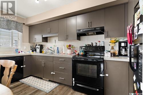 5302 Gordon Road, Regina, SK - Indoor Photo Showing Kitchen